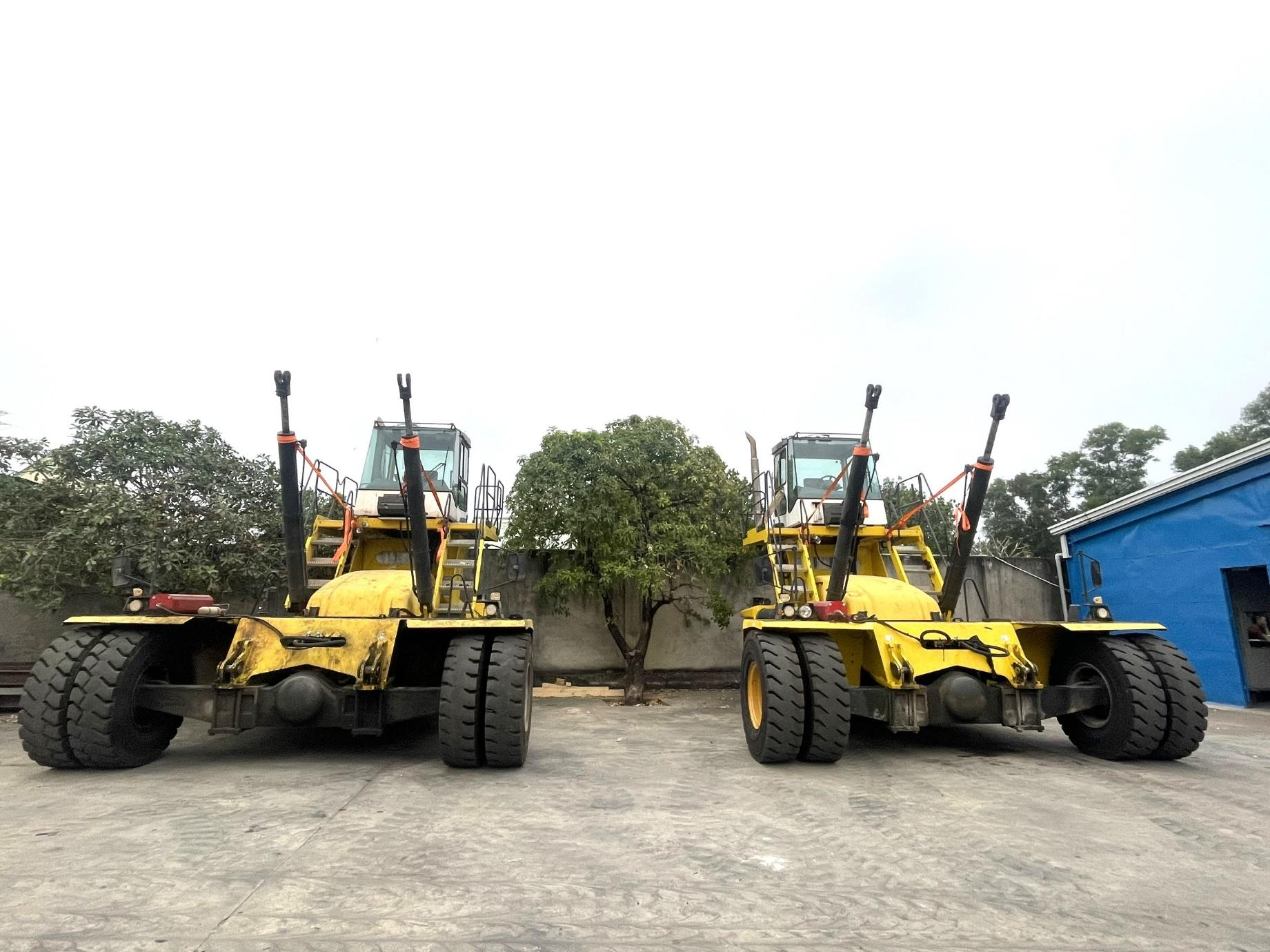 Cho Thuê Xe Nâng Rỗng Kalmar DCF100-45E8 – Sẵn Hàng Tại KLA NEXUS